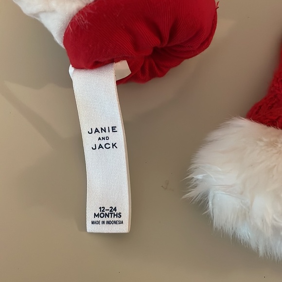 Janie & Jack red knit mittens - Picture 3 of 3